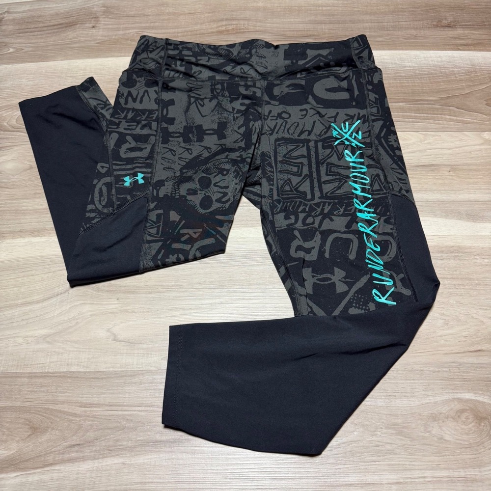 Under Armour Leggings Womens Small Gray Graffiti Run Compression Yoga Pants Crop